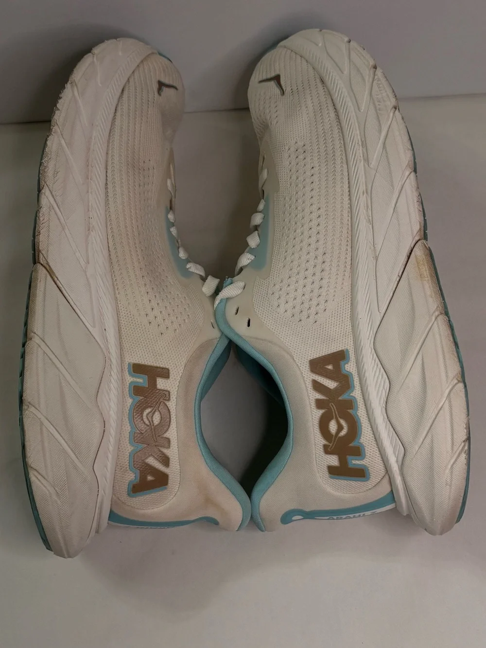 HOKA Women's White & Aqua Blue Running Shoes Sz 7.5